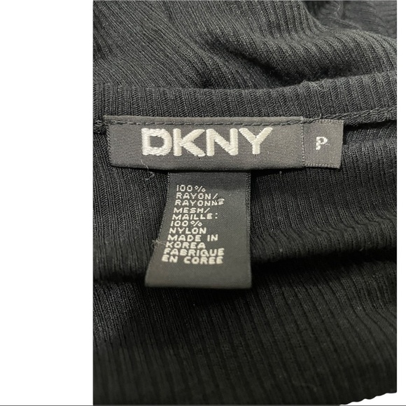 DKNY Ribbed tank top Rayon floral front Size P top. - Picture 5 of 6
